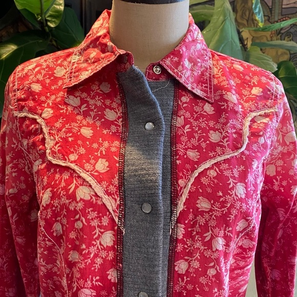 Buckle BKE Boho Western Fitted Mixed Knit Pearl Snap Down Ombré Shirt - Picture 9 of 13